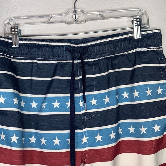 Trinity Collective American Flag Swim Trunks size Large - Picture 4 of 9